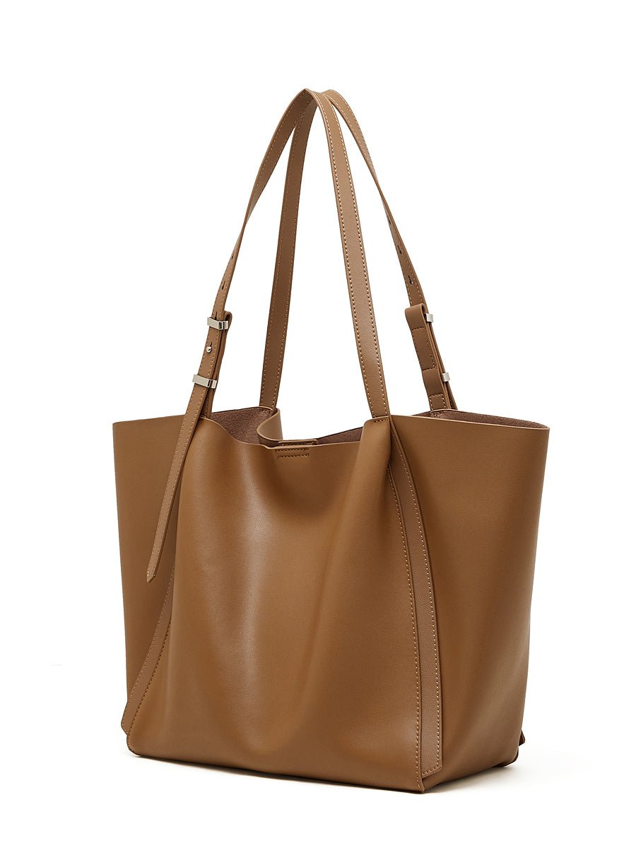 Aubrine Clarisse Tote in Black