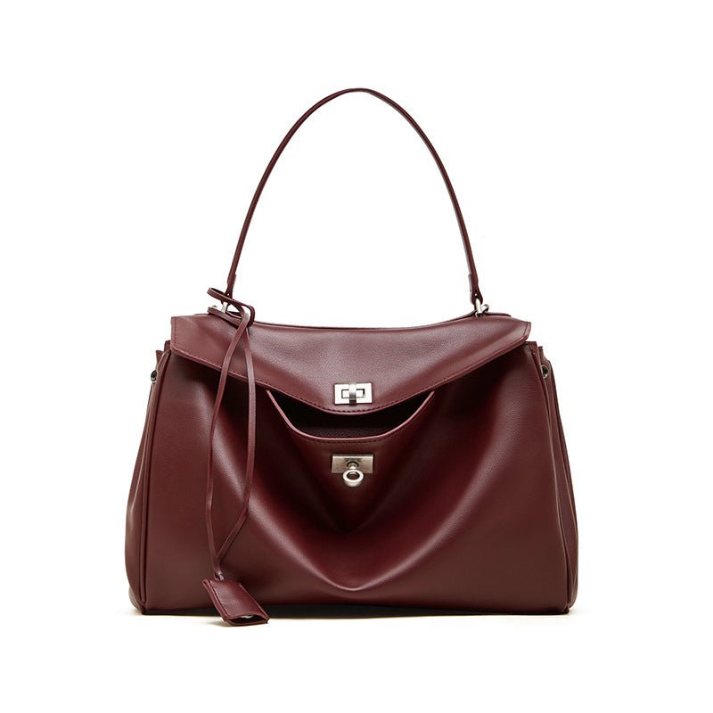 Aubrine Cosette Shoulder Bag in Black