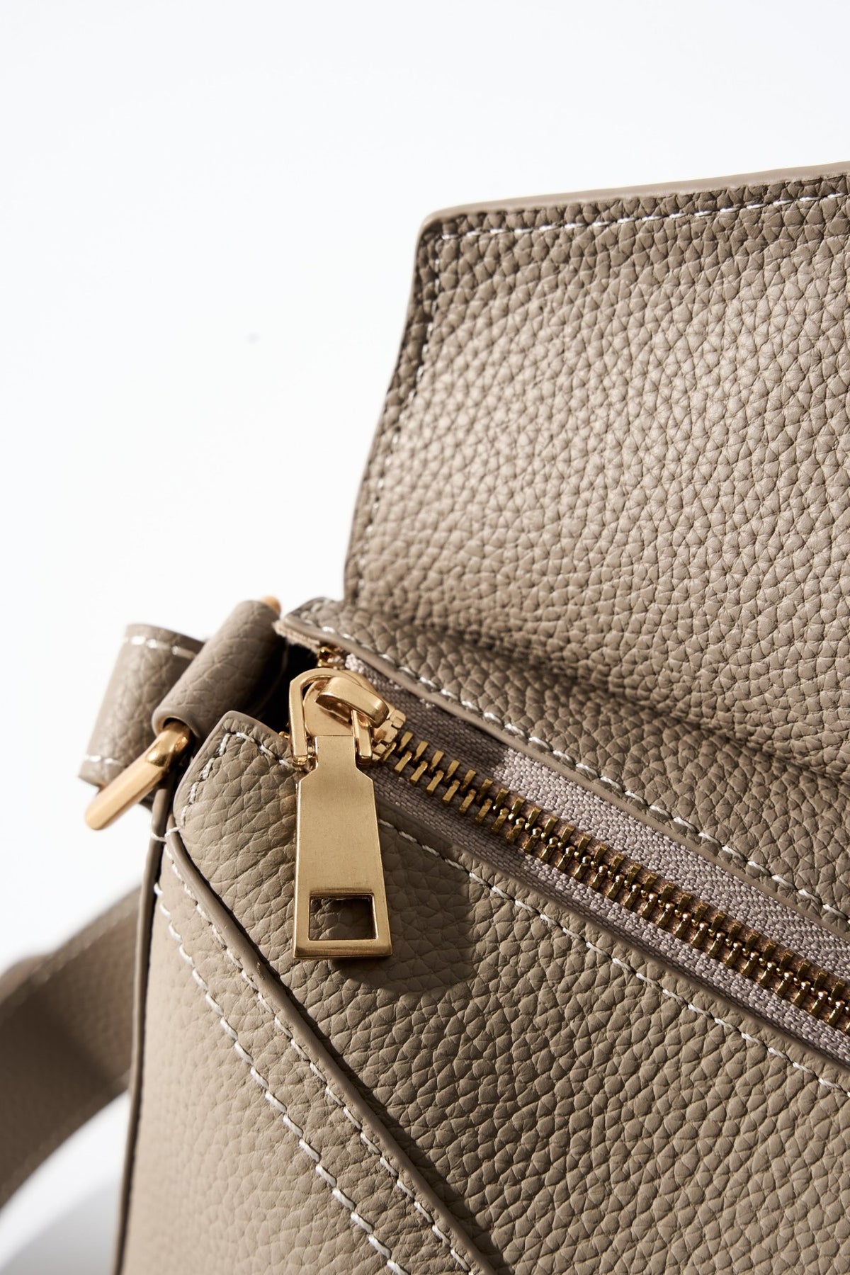 Aubrine Emmanuelle Hobo Bag in Brown