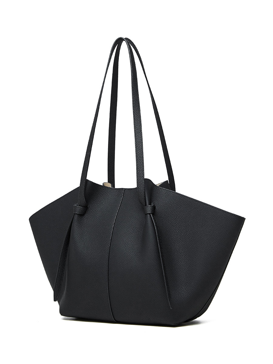 Aubrine Joelle Shoulder Bag in Black