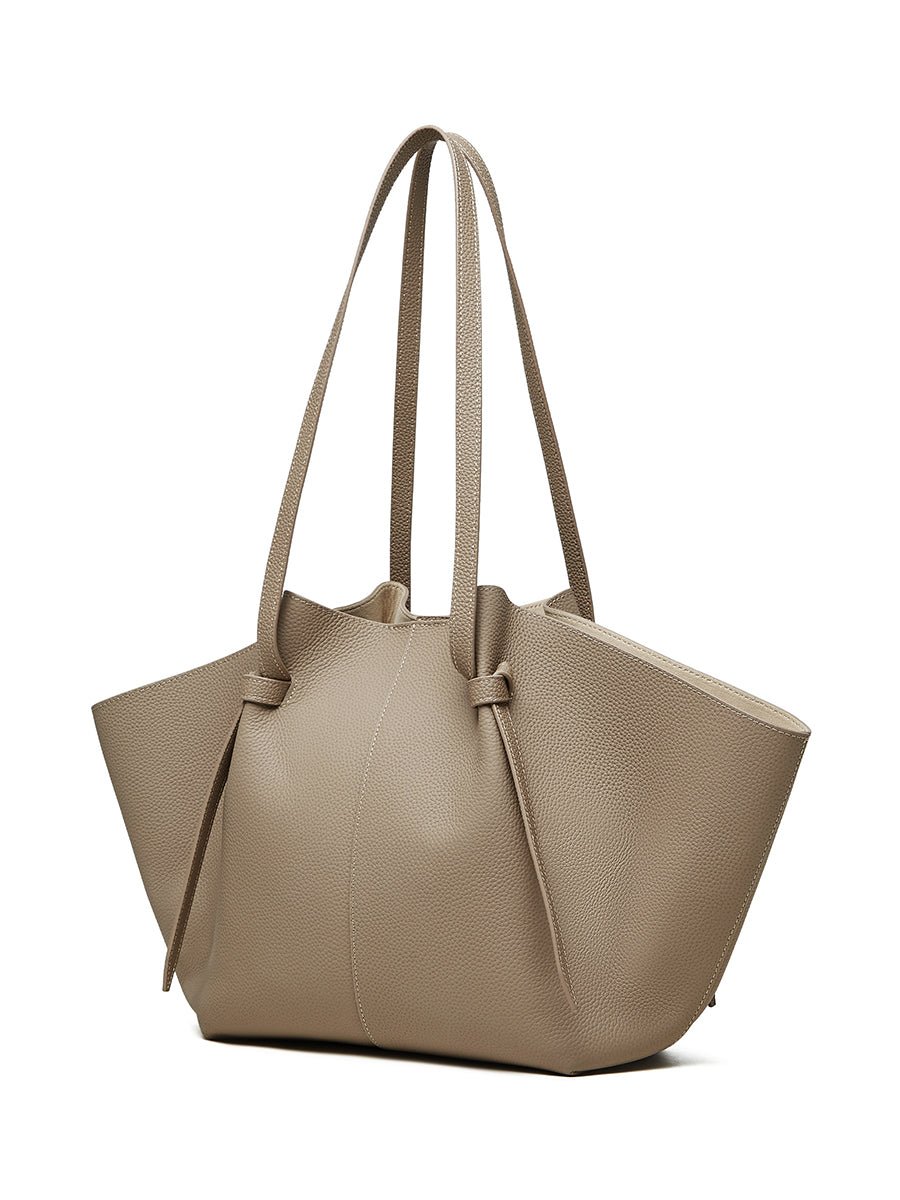 Aubrine Joelle Shoulder Bag in Black