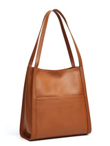Aubrine Reine Shoulder Bag in Grey