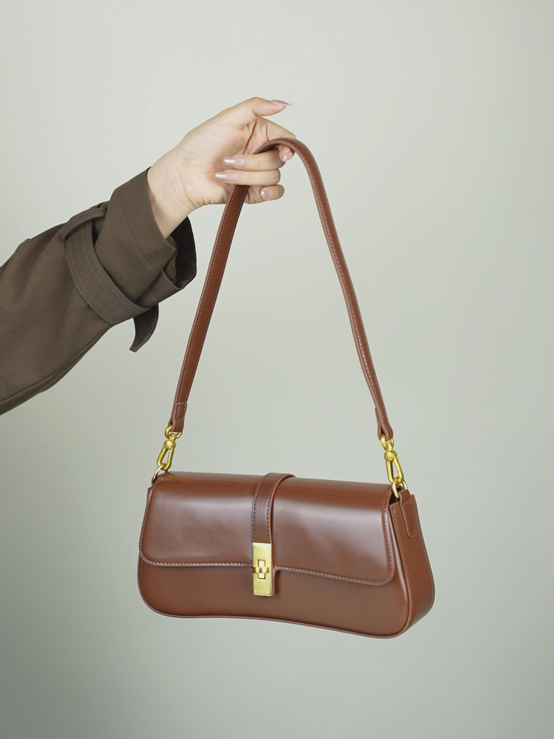Aubrine Constance Baguette Bag, video