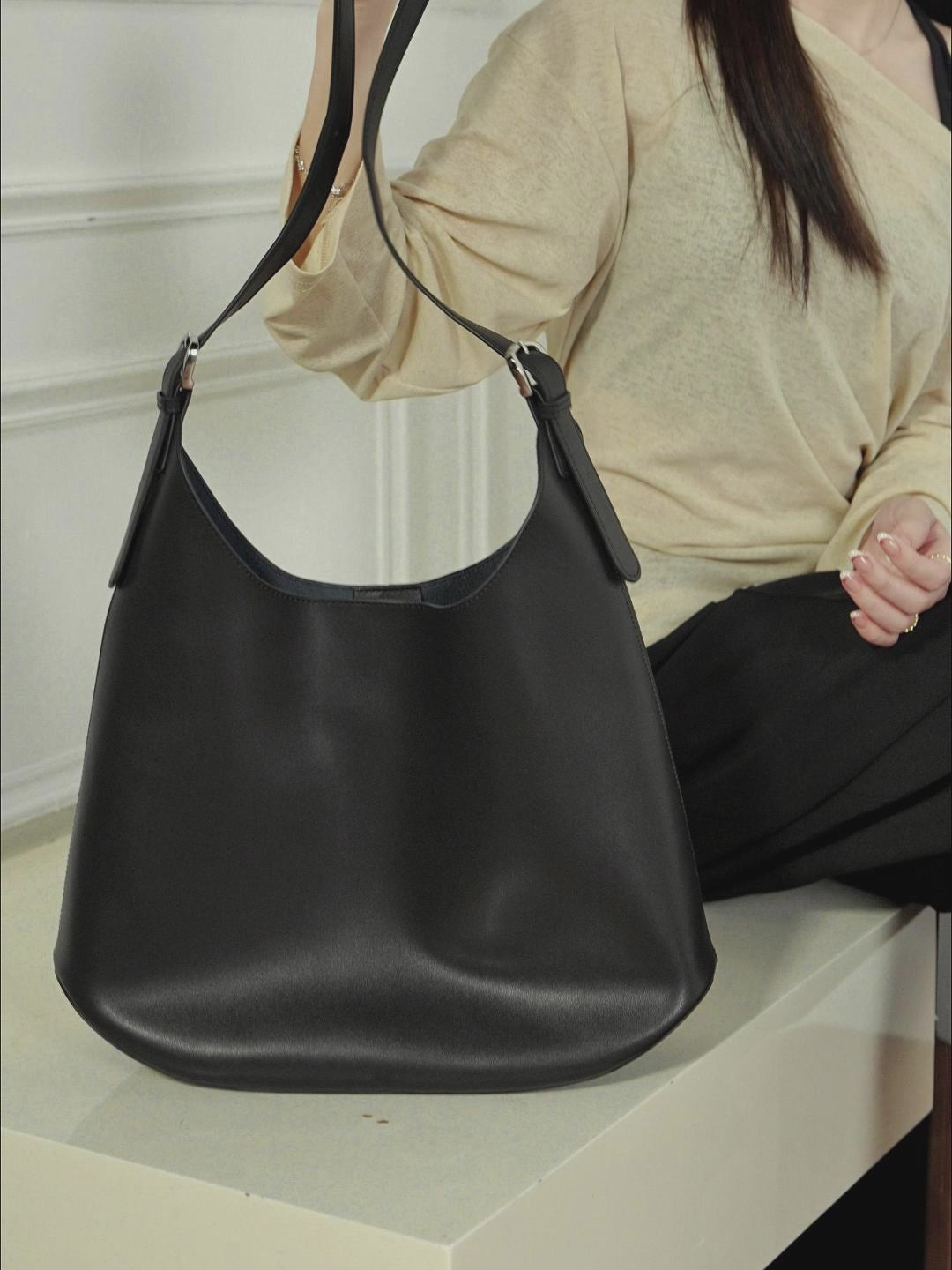 Aubrine Lorraine Hobo Bag, video