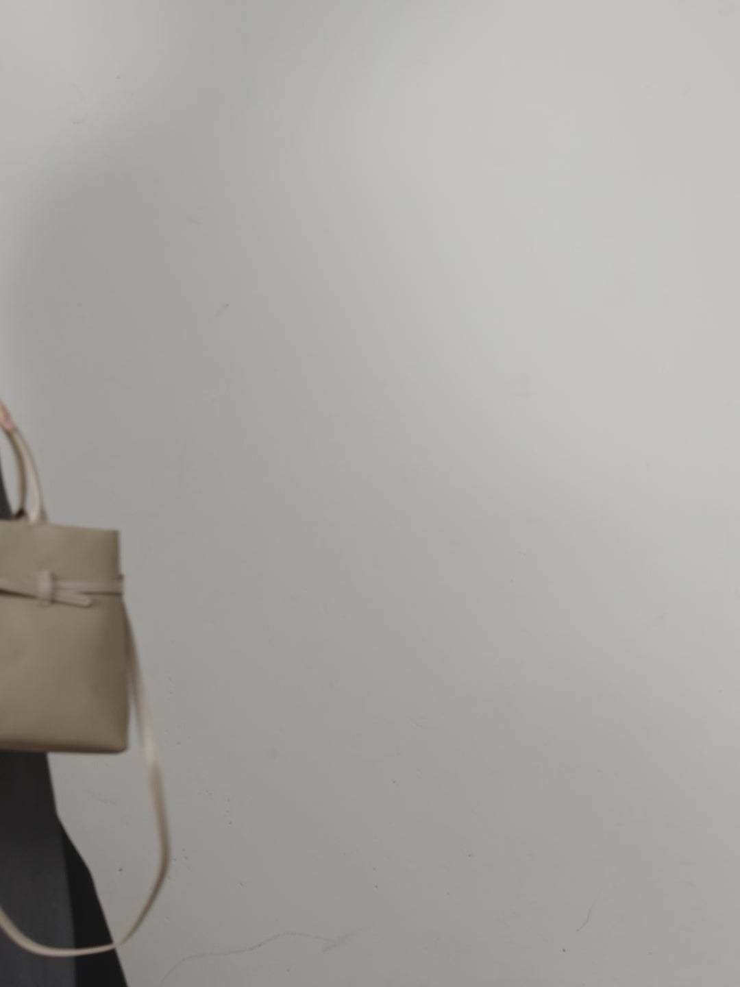 Aubrine Ernestine Satchel, video