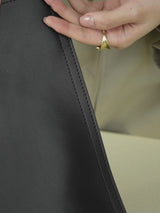 Aubrine Maelle Tote, video